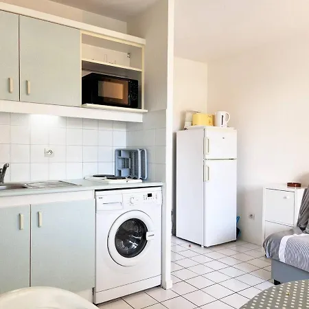 Familial Avec Piscine, Terrasse Et Parking Au Lavandou - 5 Couchages - Fr-1-251-487 Le Lavandou