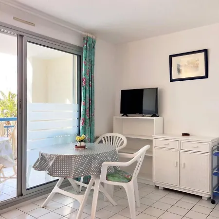 Familial Avec Piscine, Terrasse Et Parking Au Lavandou - 5 Couchages Apartment *